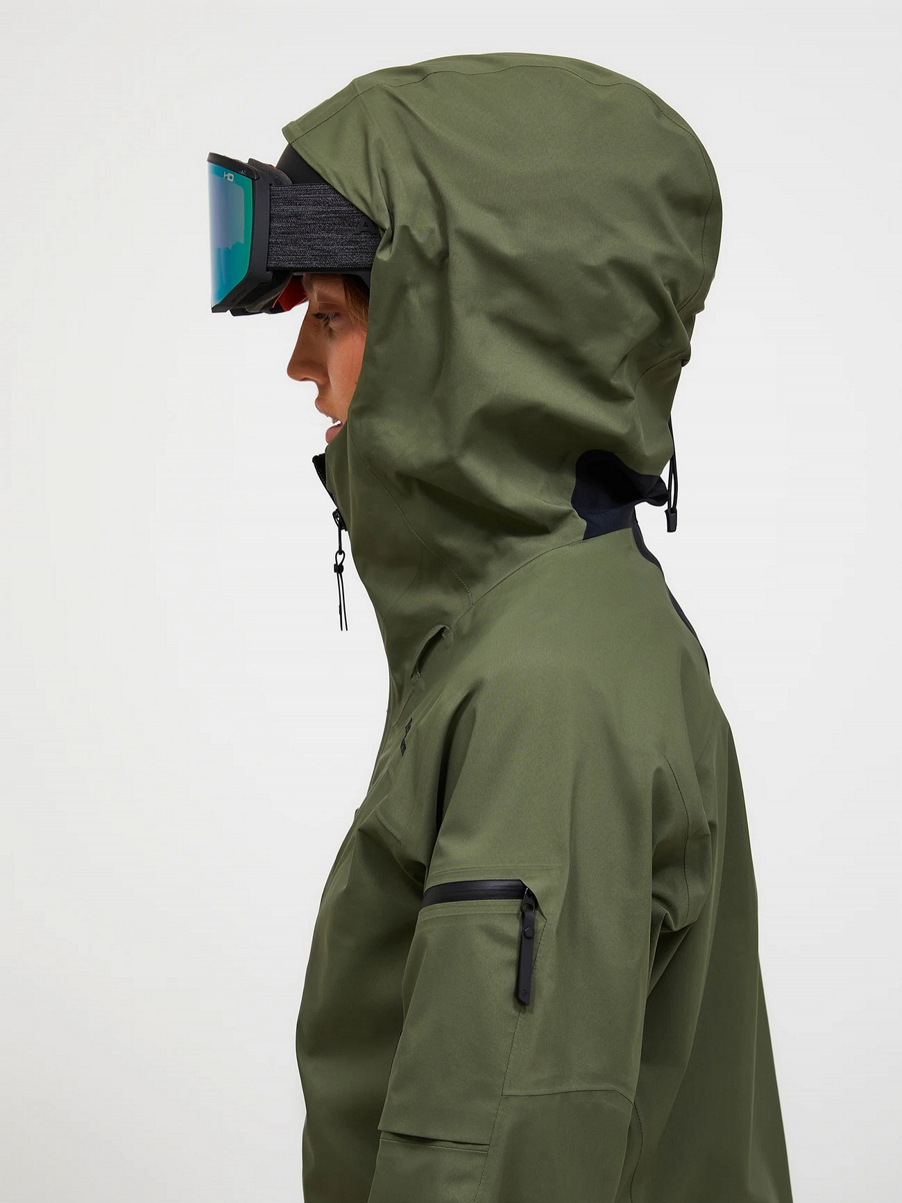 W Alpine Gore-Tex 3L Jacket (FW25) - Peak Performance Whistler